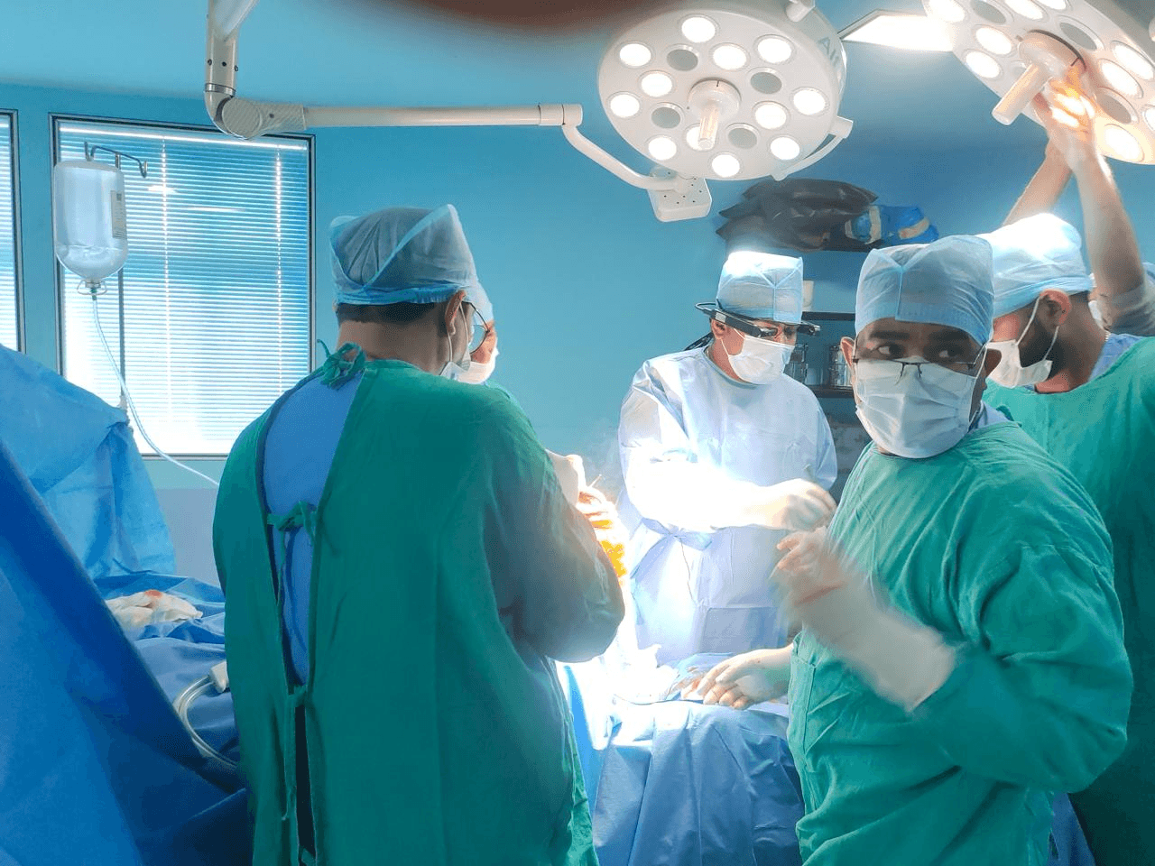 Dr. Mayank Chauhan performing orthopaedic surgery (case 13) at Prakash Hospital, Noida