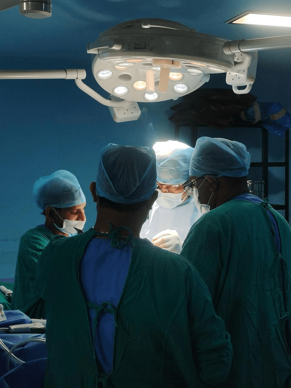 Dr. Mayank Chauhan performing orthopaedic surgery (case 6) at Prakash Hospital, Noida