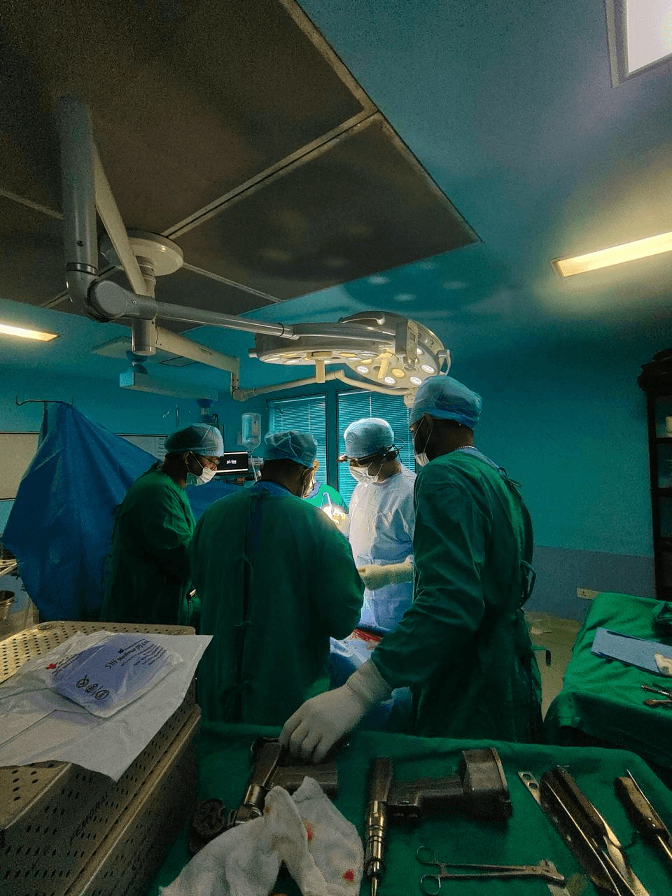 Dr. Mayank Chauhan performing orthopaedic surgery (case 7) at Prakash Hospital, Noida
