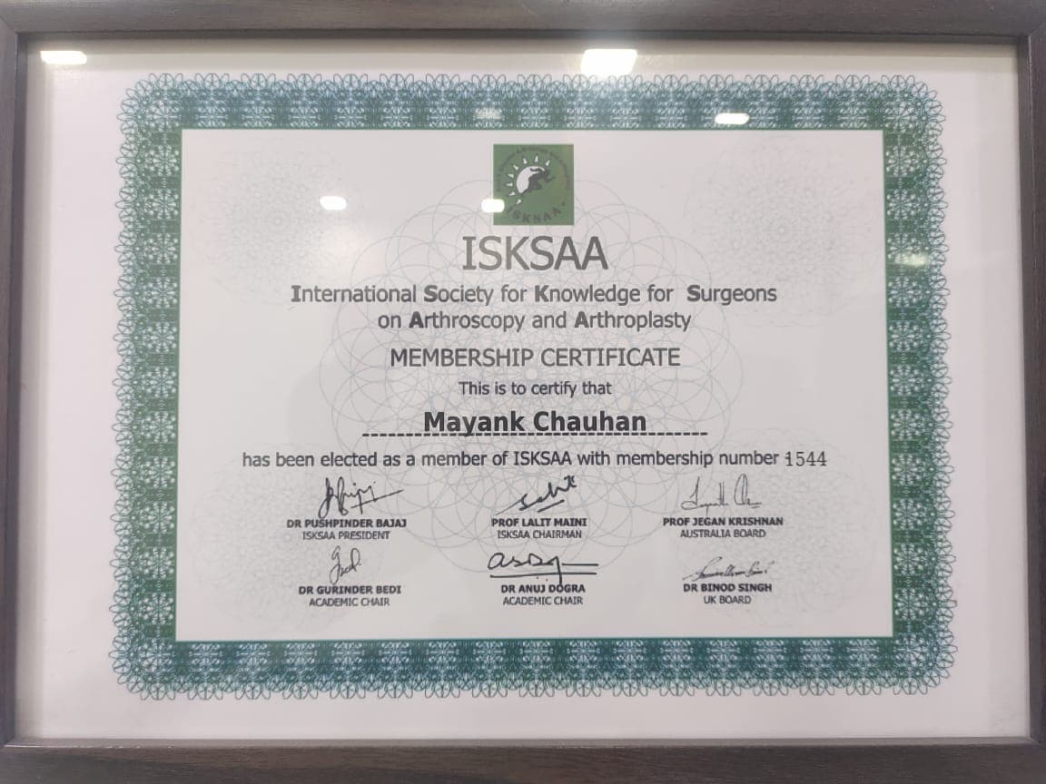 Dr. Mayank Chauhan orthopaedic qualification and fellowship certificate