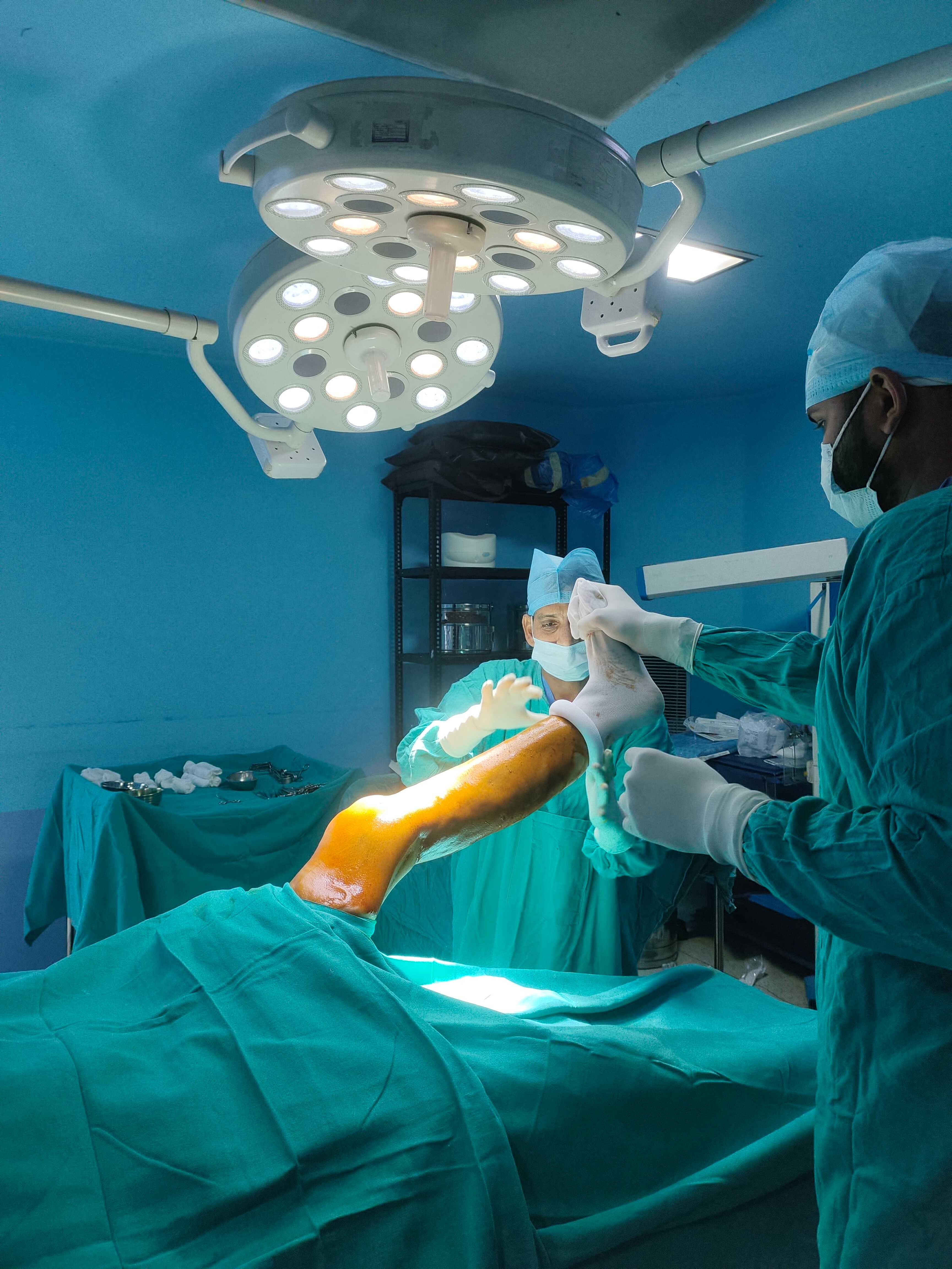 Prakash Hospital Noida orthopaedic care facility and patient ward 2
