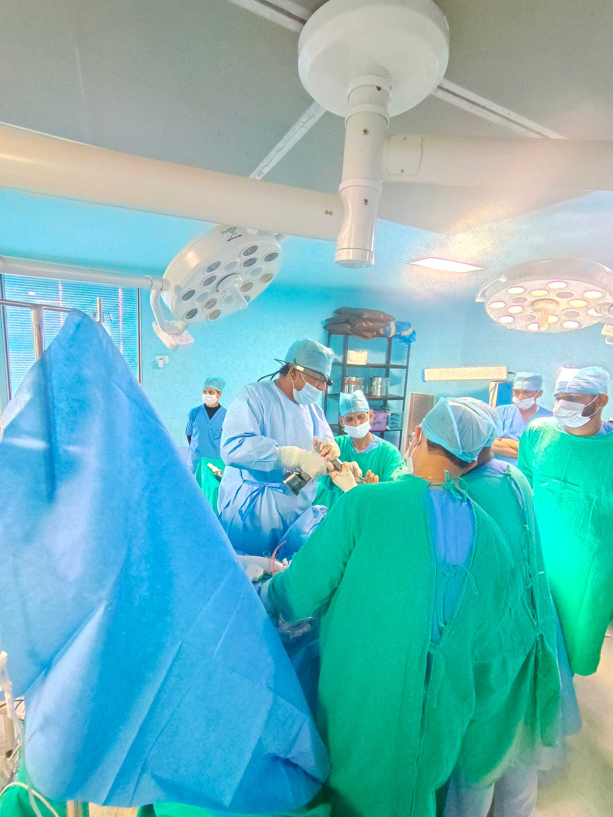 Prakash Hospital Noida orthopaedic care facility and patient ward 100