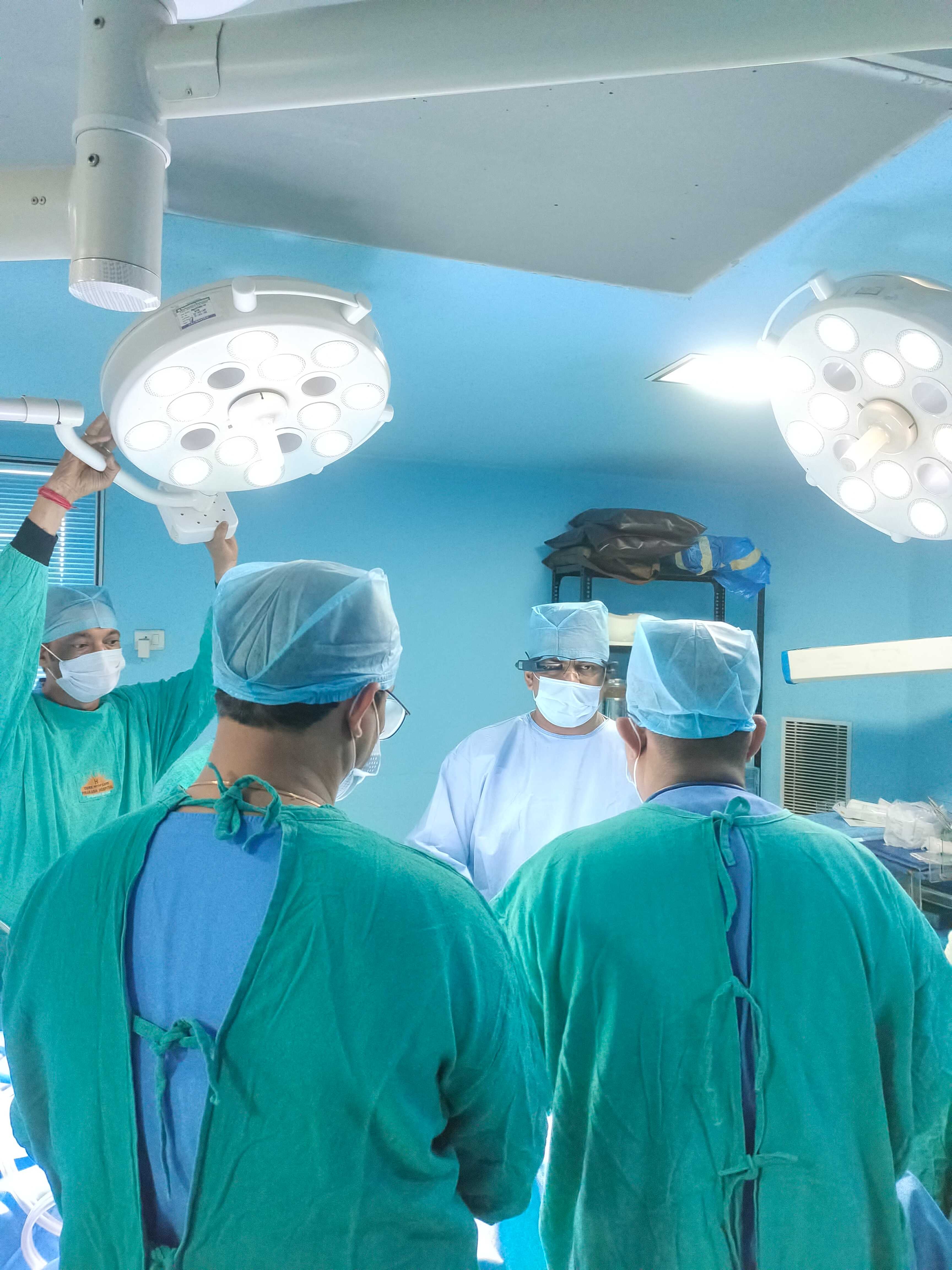 Prakash Hospital Noida orthopaedic care facility and patient ward 123